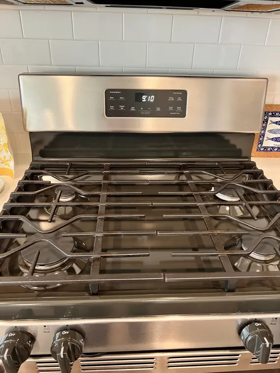 Stovetop after detailed kitchen cleaning